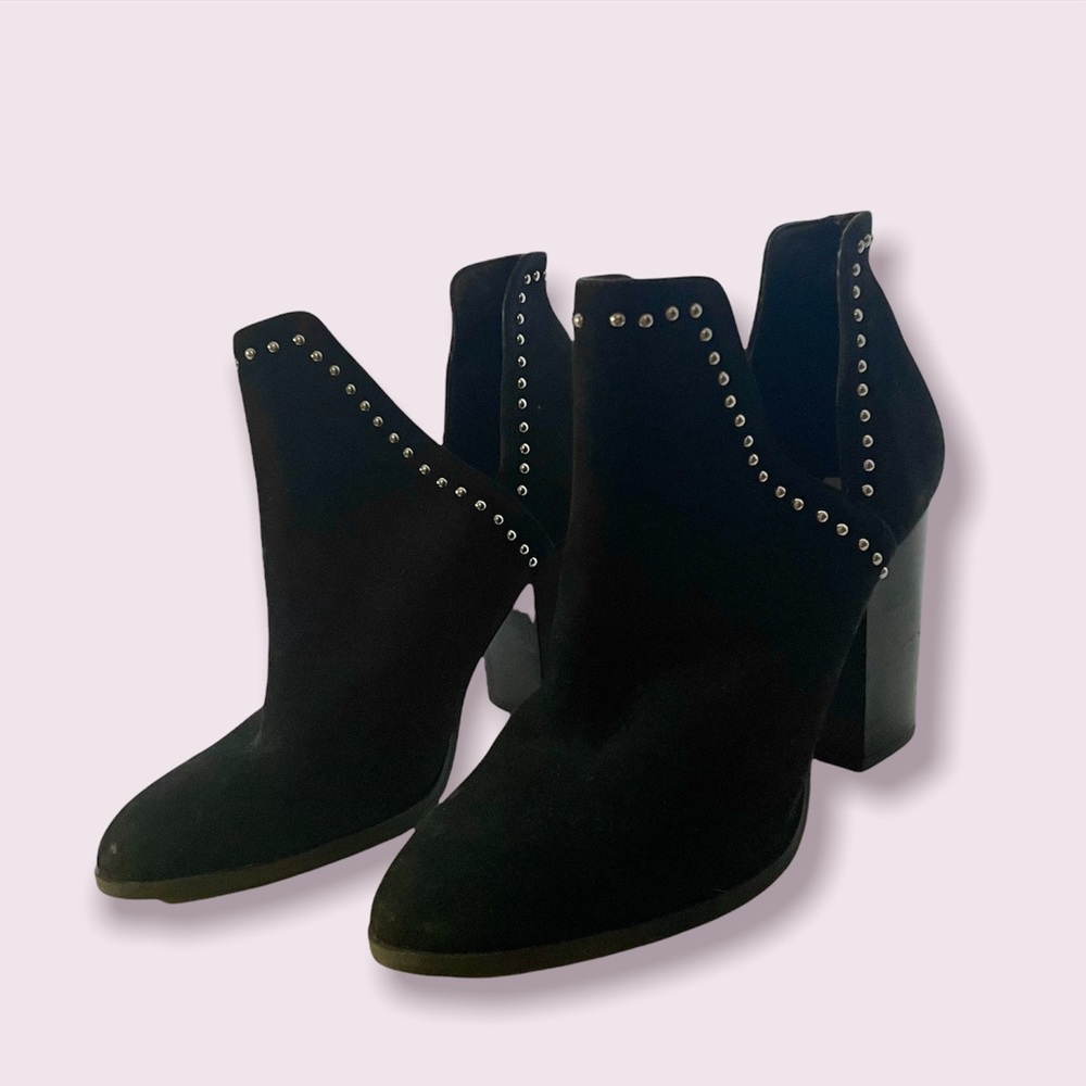 Steve Madden Rockstar Women's Black studded suede Boots